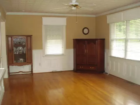 607 N Park Ave, Dunn, NC 28334 photo 4