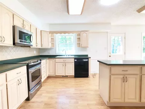 704 Riverton Pl, Cary, NC 27511 photo 5