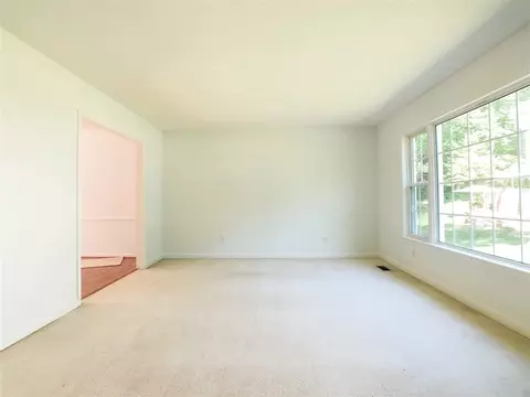 704 Riverton Pl, Cary, NC 27511 photo 3