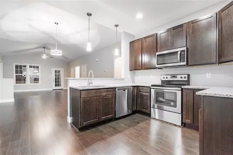 400 West St, Apex, NC 27502 photo 2