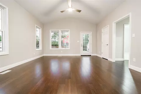 400 West St, Apex, NC 27502 photo 3