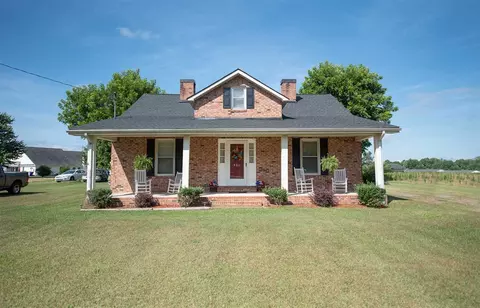 501 S Main St, Broadway, NC 27505 photo 2