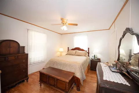 501 S Main St, Broadway, NC 27505 photo 12
