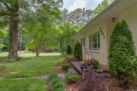 2302 Indian Trl, Durham, NC 27705 photo 5