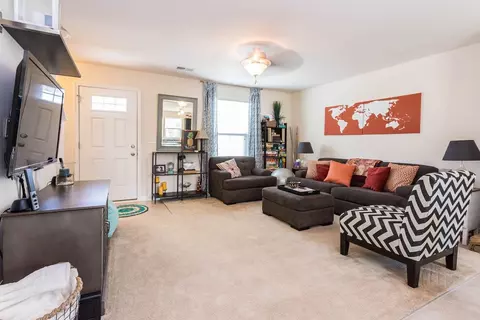 190 Fieldspar Ln, Clayton, NC 27520 photo 4