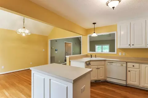 246 Creek Dr, Garner, NC 27529 photo 2
