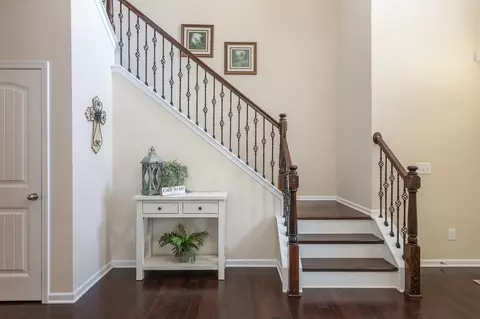 3436 Flat River Dr, Durham, NC 27703 photo 2
