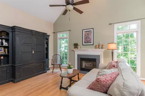 104 Stromer Dr, Cary, NC 27513 photo 2
