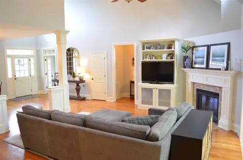 116 Edgewood Dr, Durham, NC 27713 photo 3