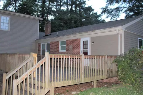 1300 Meadowbrook Dr, Garner, NC 27529 photo 6