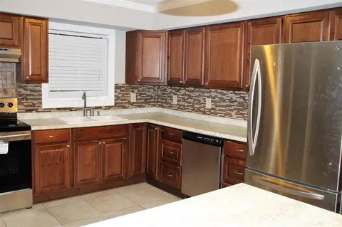 1300 Meadowbrook Dr, Garner, NC 27529 photo 9