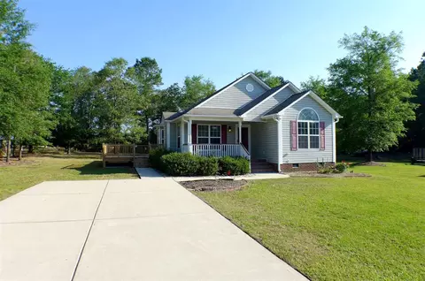 223 Beasley Estates Dr, Benson, NC 27504 photo 1