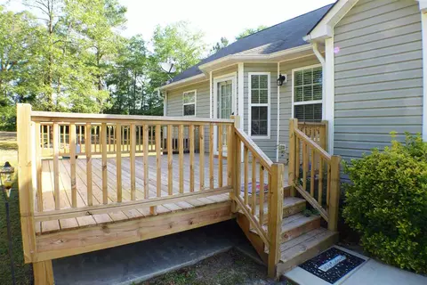 223 Beasley Estates Dr, Benson, NC 27504 photo 3