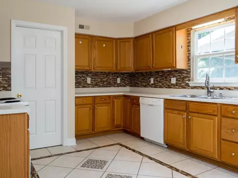 8 Cilantro Ct, Durham, NC 27713 photo 6