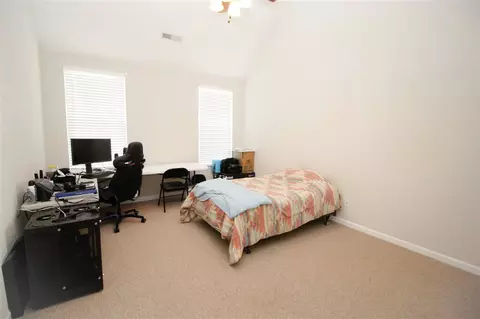 1048 Laredo Ln, Durham, NC 27703 photo 12