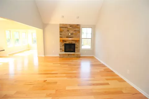1048 Laredo Ln, Durham, NC 27703 photo 5