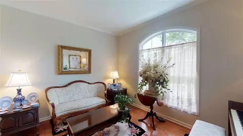 1605 Carnation Dr, Durham, NC 27703 photo 4