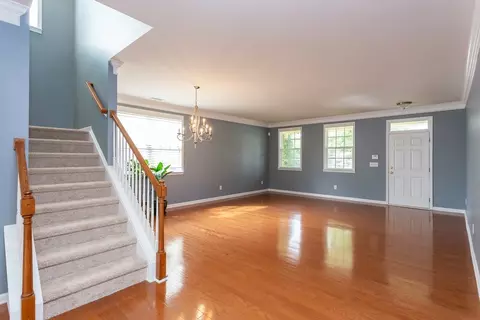 552 Front Ridge Dr, Cary, NC 27519 photo 2