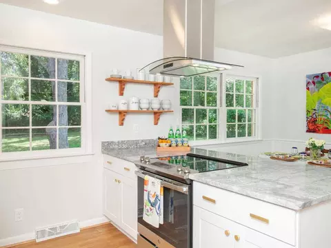 324 Latimer Rd, Raleigh, NC 27609 photo 7