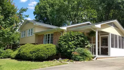 324 Latimer Rd, Raleigh, NC 27609 photo 4