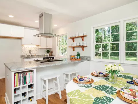 324 Latimer Rd, Raleigh, NC 27609 photo 6