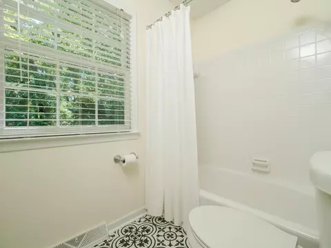 324 Latimer Rd, Raleigh, NC 27609 photo 13
