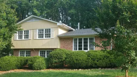 324 Latimer Rd, Raleigh, NC 27609 photo 2