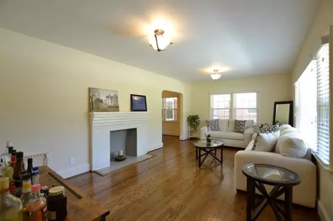 903 S First St, Smithfield, NC 27577 photo 3