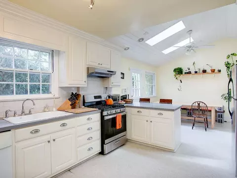 2409 Perkins Rd, Durham, NC 27705 photo 9
