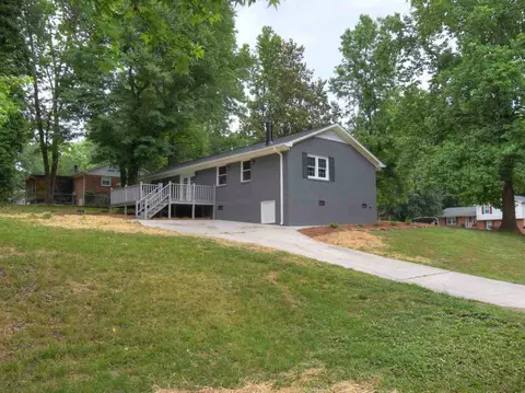 336 Smith Dr, Durham, NC 27712 photo 3