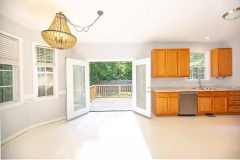 2624 Stadium Dr, Durham, NC 27704 photo 9