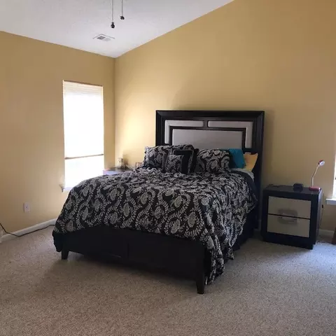 406 Ashburn Ln, Durham, NC 27703 photo 9