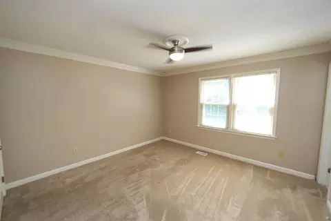 204 Maple Dr, Erwin, NC 28339 photo 9