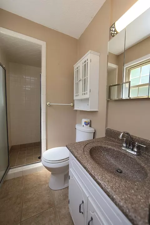 204 Maple Dr, Erwin, NC 28339 photo 10