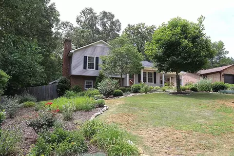 204 Maple Dr, Erwin, NC 28339 photo 2