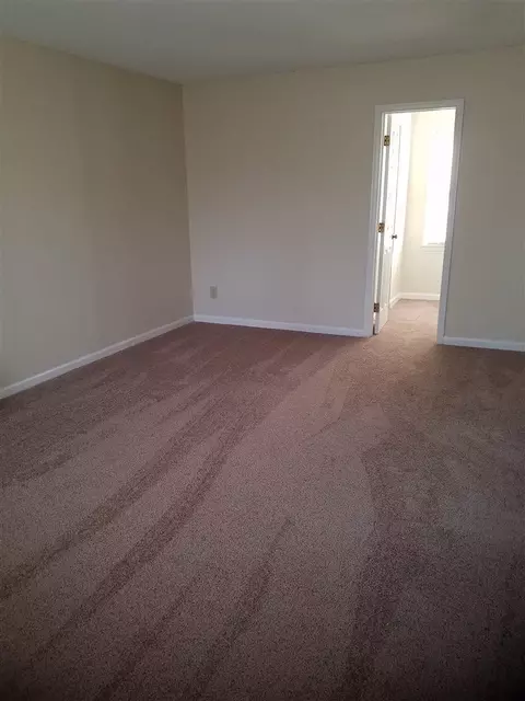 1606 Rowemont Dr, Durham, NC 27705 photo 5