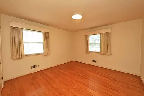 828 E Chatham St, Cary, NC 27511 photo 12