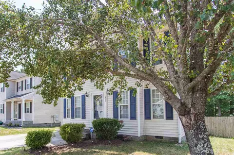 211 Gladstone Dr, Durham, NC 27703 photo 3