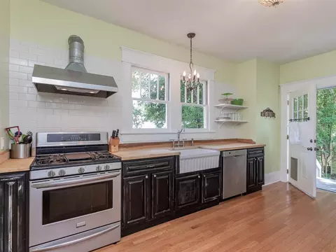 208 E Hammond St, Durham, NC 27704 photo 12