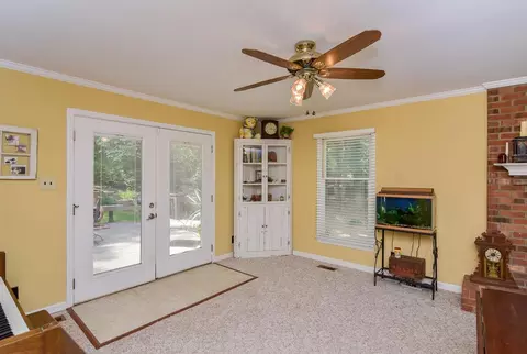 6225 Summerfield Dr, Durham, NC 27712 photo 4