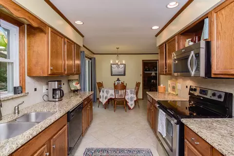 6225 Summerfield Dr, Durham, NC 27712 photo 5