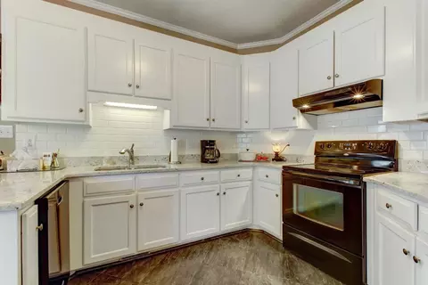 206 Bradley Dr, Benson, NC 27504 photo 11