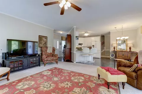 206 Bradley Dr, Benson, NC 27504 photo 8