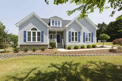 206 Bradley Dr, Benson, NC 27504 photo 1