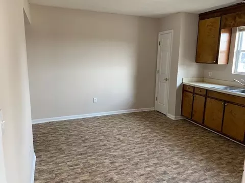 206 E 208 E Watson St, Selma, NC 27576 photo 4