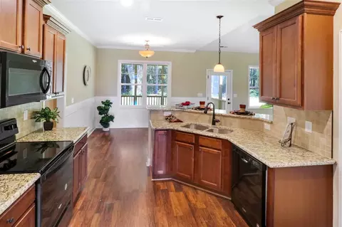 38 Watersedge Ln, Smithfield, NC 27577 photo 9