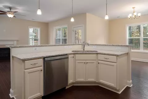 7204 Vanover Dr, Raleigh, NC 27604 photo 5