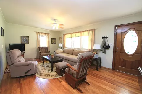 1410 Pineview Dr, Garner, NC 27529 photo 2