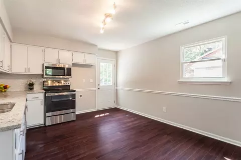 3003 Dearborn Dr, Durham, NC 27704 photo 8