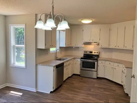 350 E Smithfield St, Angier, NC 27501 photo 5
